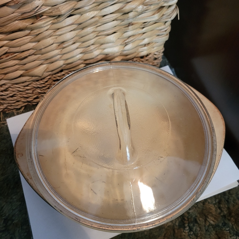 Vintage green glass dish - Picture 2 of 6